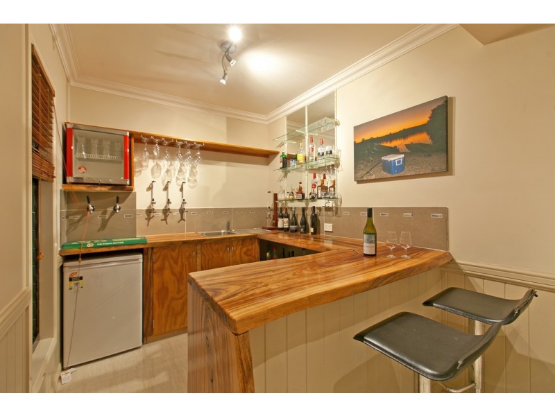 10 Riseborough Terrace, Cleveland QLD 4163