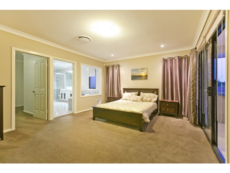 10 Riseborough Terrace, Cleveland QLD 4163