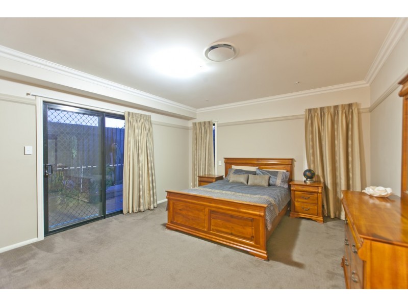 10 Riseborough Terrace, Cleveland QLD 4163