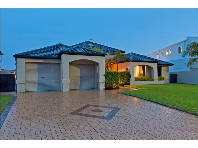 16 Carling Court, Raby Bay QLD 4163