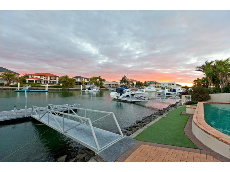 16 Carling Court, Raby Bay QLD 4163
