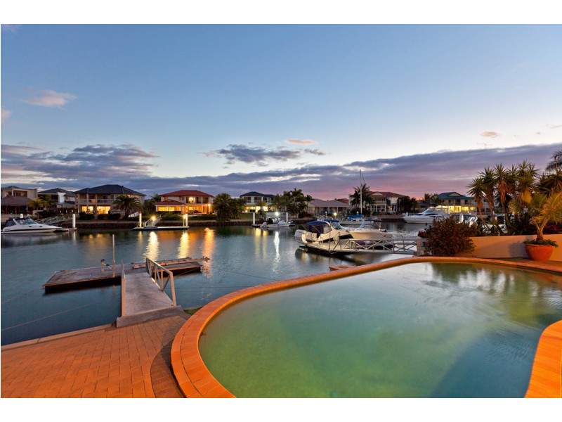 16 Carling Court, Raby Bay QLD 4163