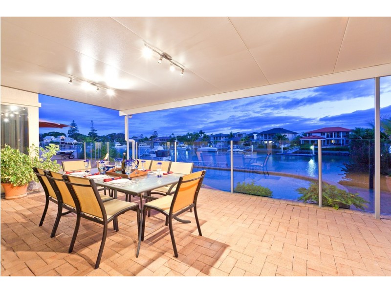 16 Carling Court, Raby Bay QLD 4163