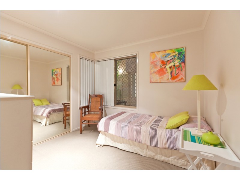 16 Carling Court, Raby Bay QLD 4163