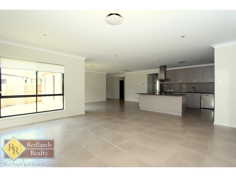 6 Anhs Place, Wellington Point QLD 4160