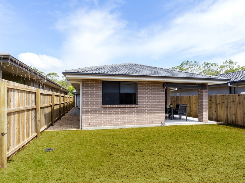 13 Riley Peter Place, Cleveland QLD 4163
