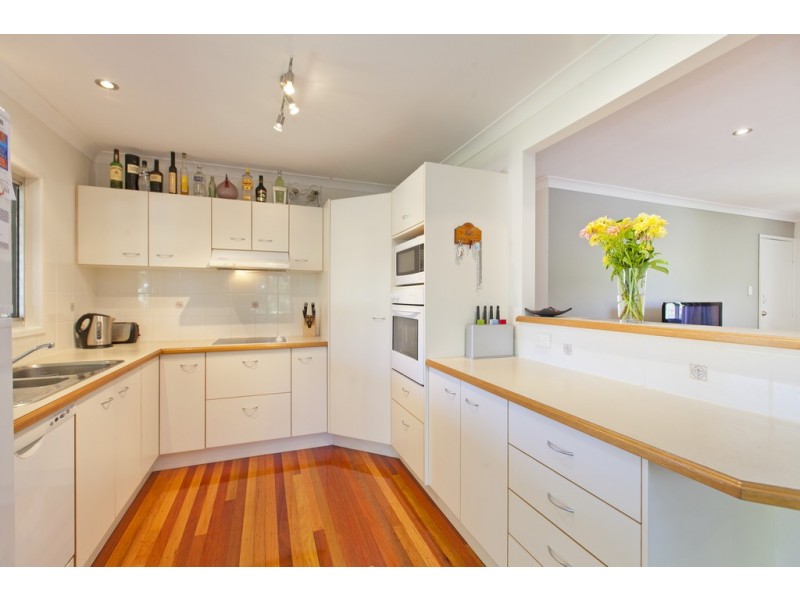 15 Kookaburra Street, Birkdale QLD 4159