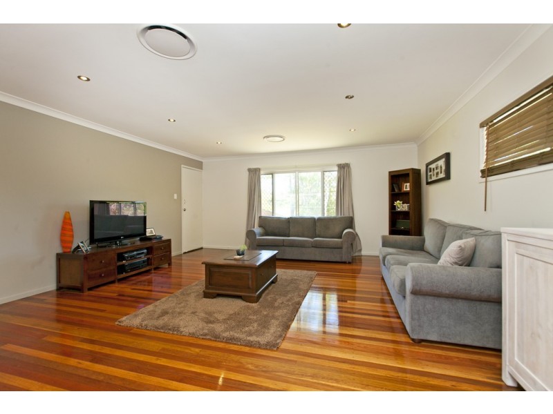 15 Kookaburra Street, Birkdale QLD 4159