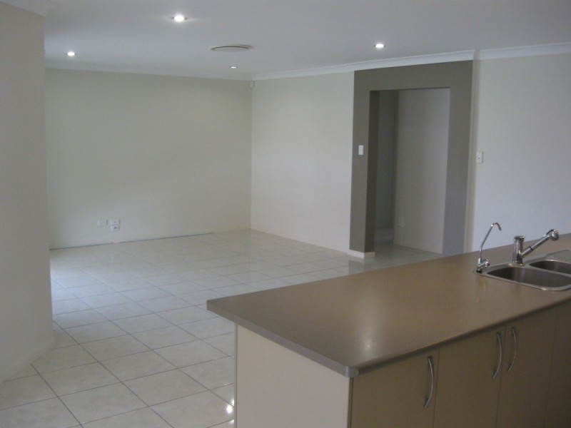 6 Shearwater Street, Cleveland QLD 4163