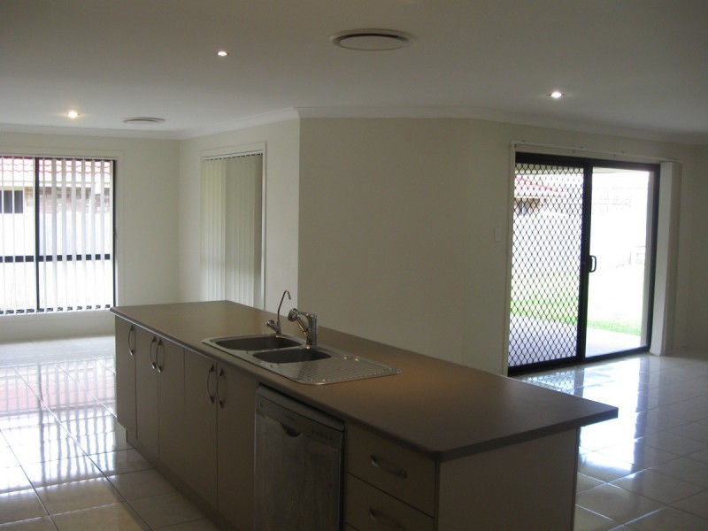 6 Shearwater Street, Cleveland QLD 4163