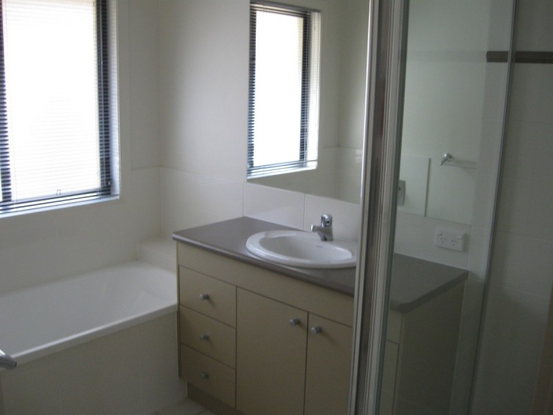 6 Shearwater Street, Cleveland QLD 4163