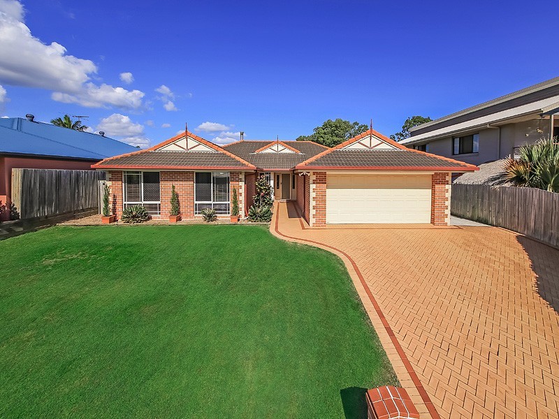 22 Lanaglen Drive, Birkdale QLD 4159