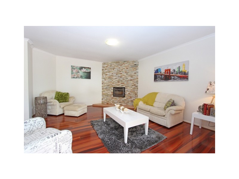22 Lanaglen Drive, Birkdale QLD 4159