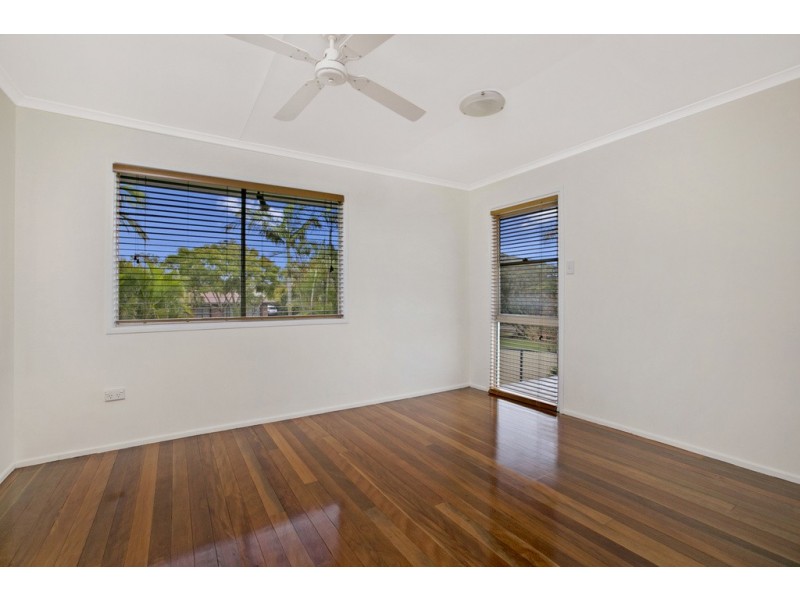 31 Catamaran Street, Manly West QLD 4179
