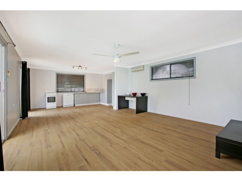 31 Catamaran Street, Manly West QLD 4179