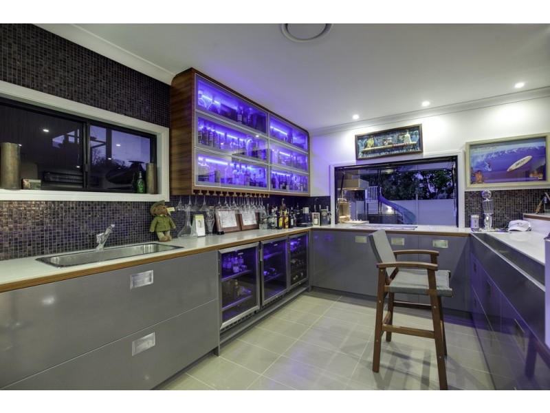 2 Trafalgar Vale Avenue, Wellington Point QLD 4160