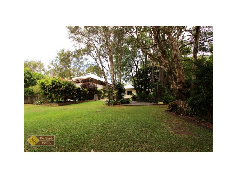 42 Valley Road, Wellington Point QLD 4160