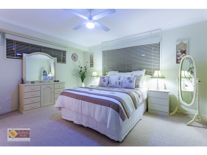 43 Emperor Drive, Redland Bay QLD 4165