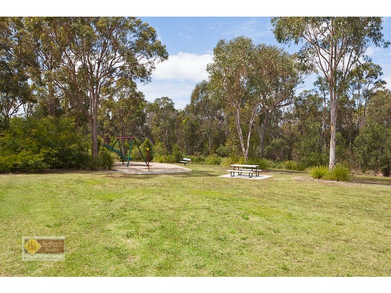 43 Emperor Drive, Redland Bay QLD 4165