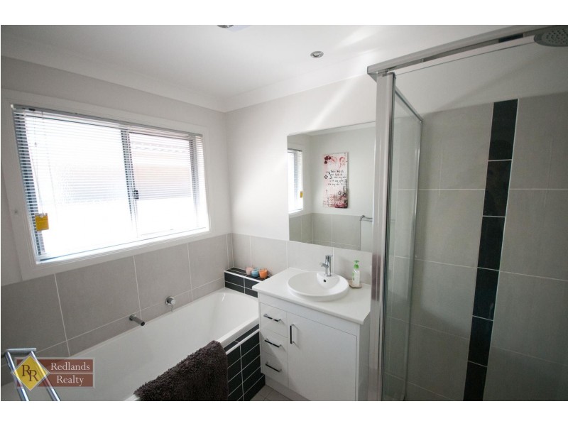 3 Riley Peter Place, Cleveland QLD 4163