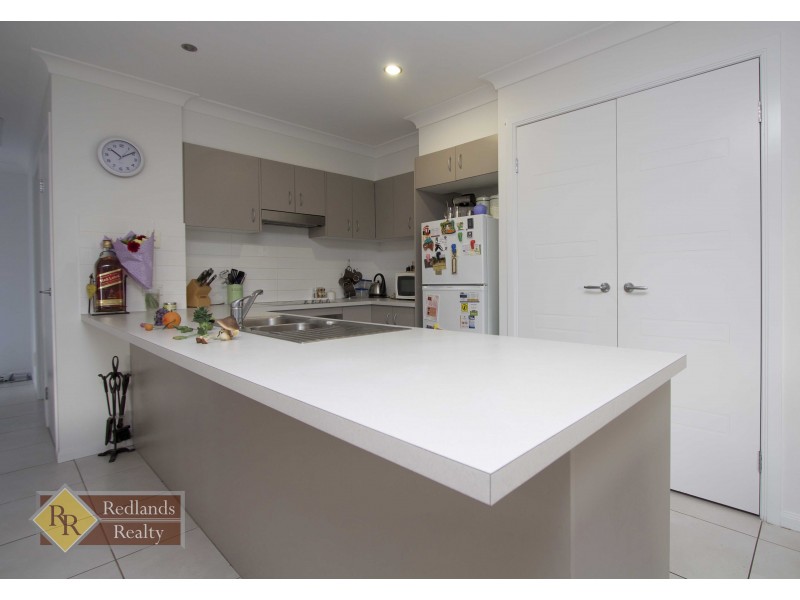 1/2 Jabiru Place, Cleveland QLD 4163