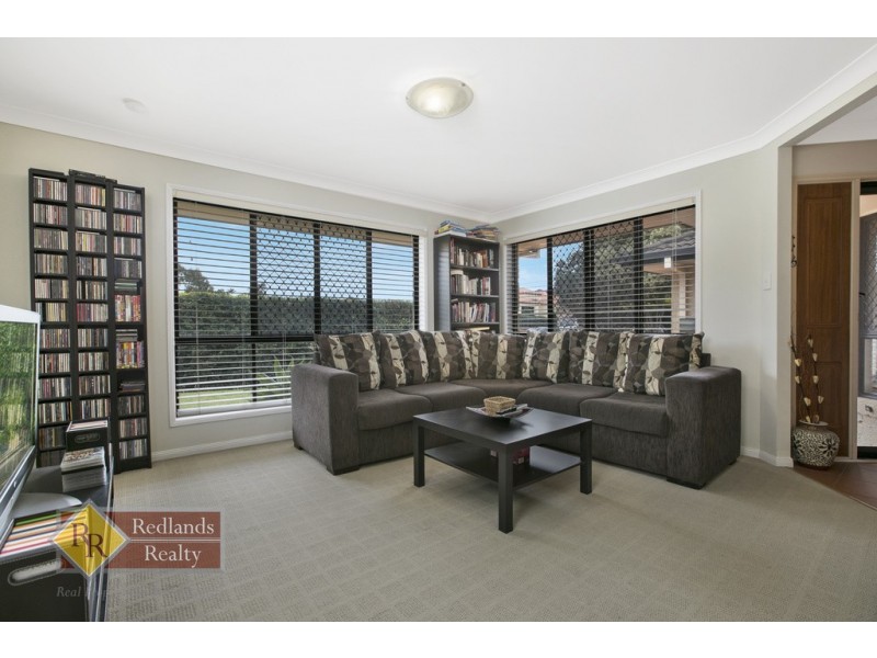 1 Roger Court, Redland Bay QLD 4165