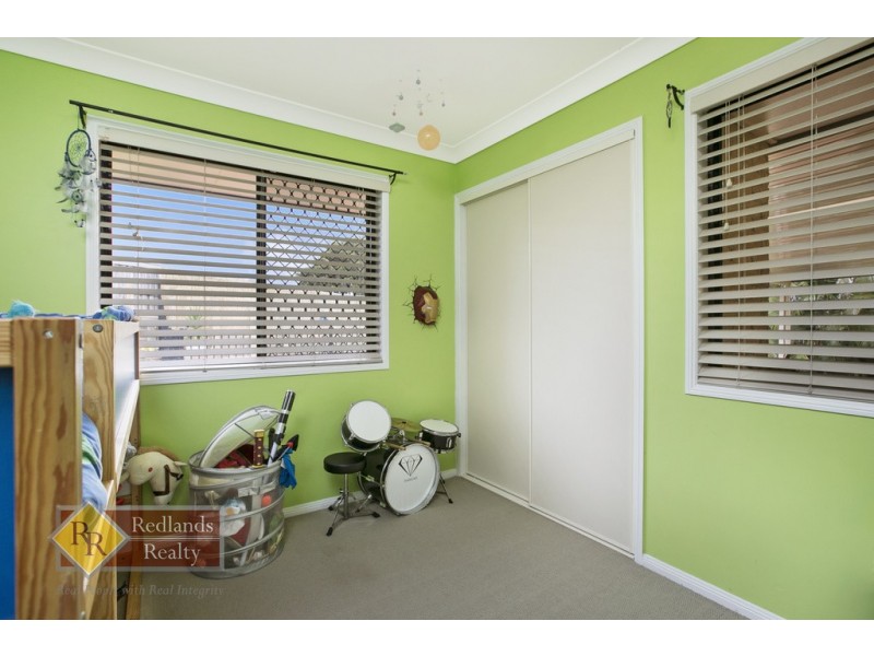 1 Roger Court, Redland Bay QLD 4165