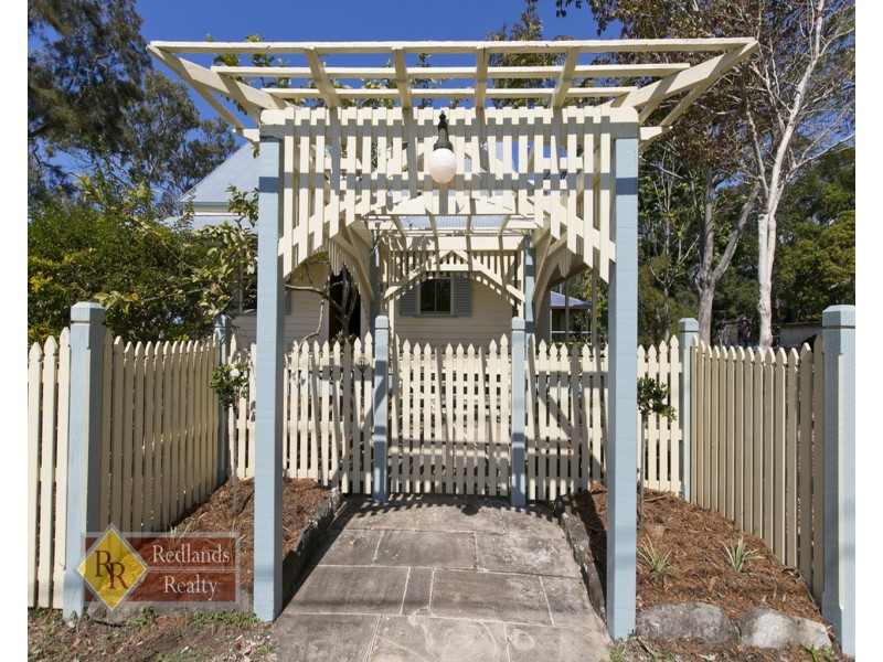 71 Shore Street East, Cleveland QLD 4163