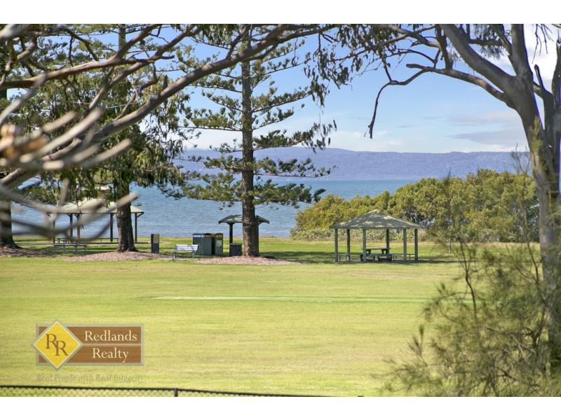 71 Shore Street East, Cleveland QLD 4163