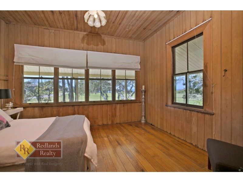 71 Shore Street East, Cleveland QLD 4163