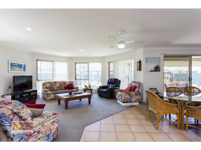 19 Creekside Circuit West, Victoria Point QLD 4165