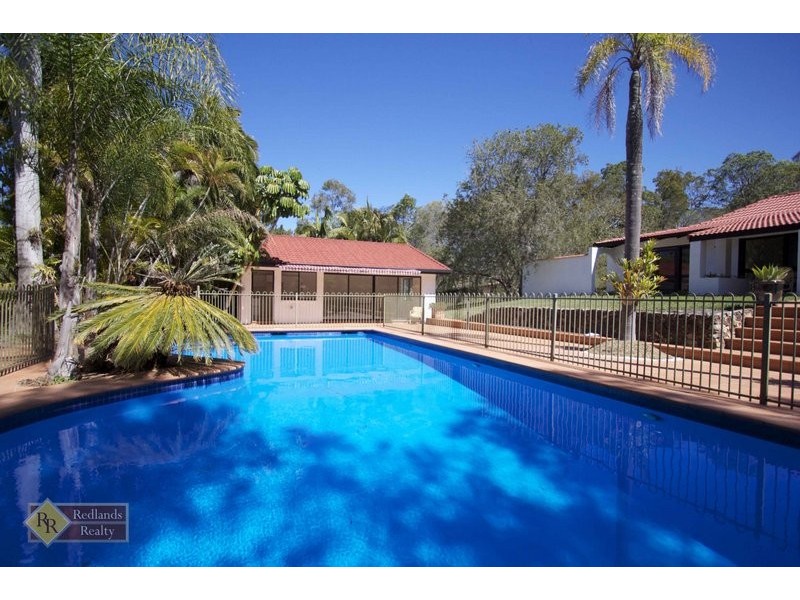 353 Woodlands Drive, Sheldon QLD 4157