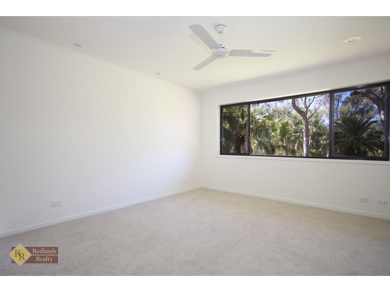 353 Woodlands Drive, Sheldon QLD 4157