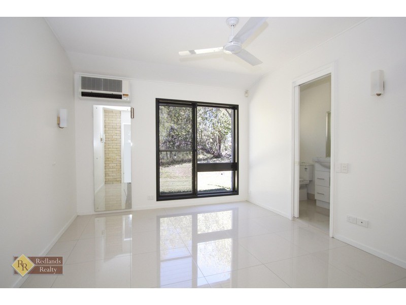 353 Woodlands Drive, Sheldon QLD 4157