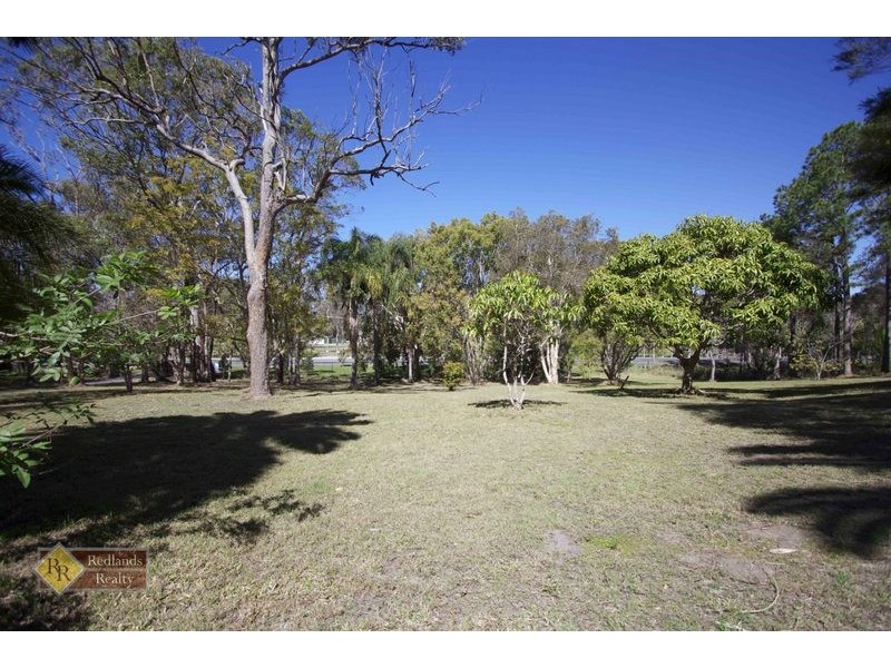 353 Woodlands Drive, Sheldon QLD 4157