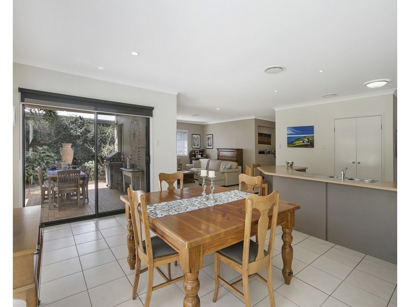 89 Penzance Drive, Redland Bay QLD 4165