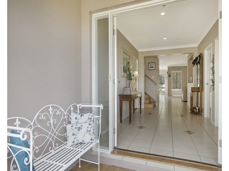 89 Penzance Drive, Redland Bay QLD 4165