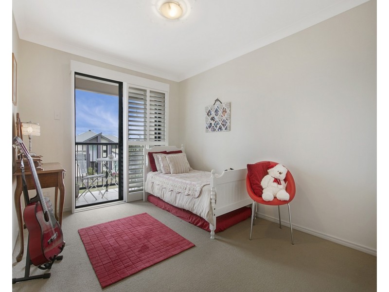 89 Penzance Drive, Redland Bay QLD 4165