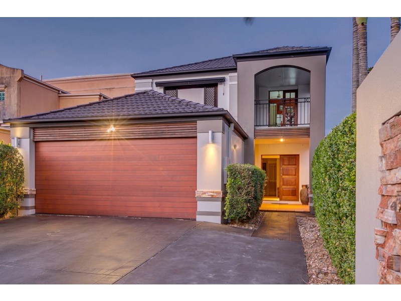 25 Mooroondu Road, Thorneside QLD 4158