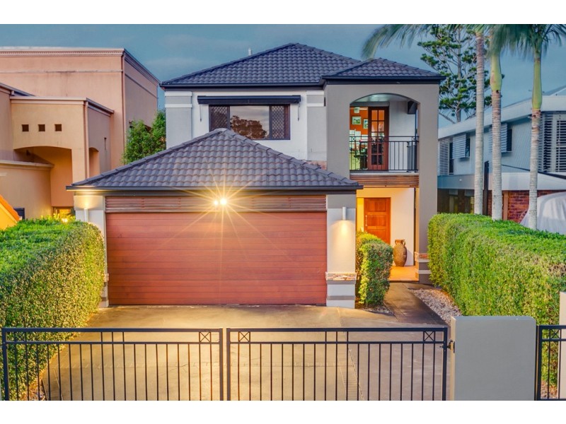 25 Mooroondu Road, Thorneside QLD 4158