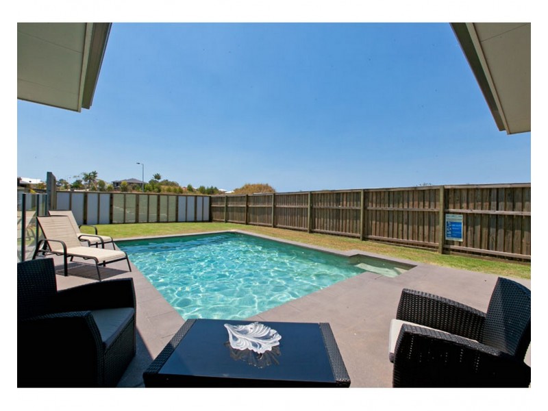2 Elderberry Street, Thornlands QLD 4164