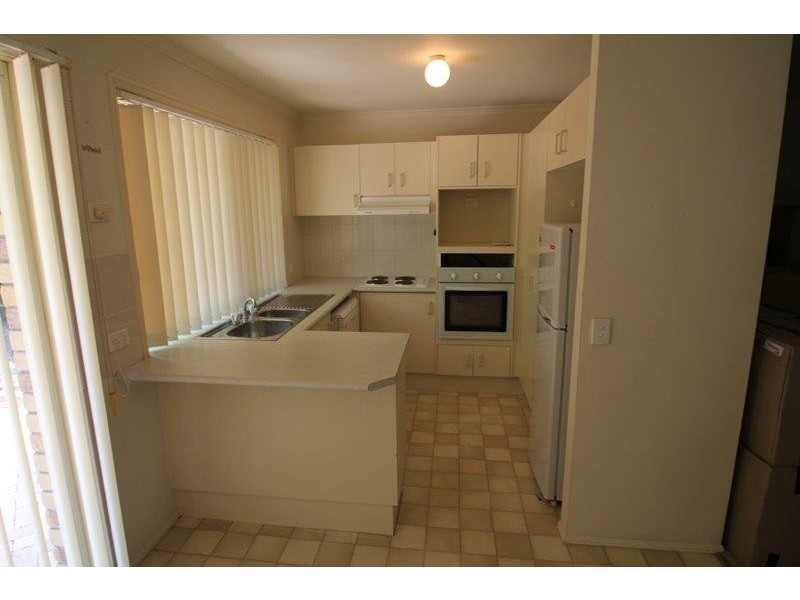 2/23 Thorngate Drive, Robina QLD 4226