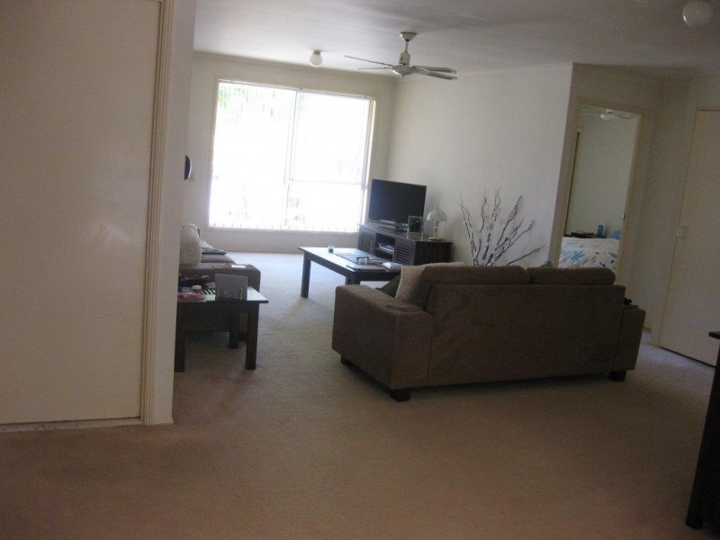 2/23 Thorngate Drive, Robina QLD 4226