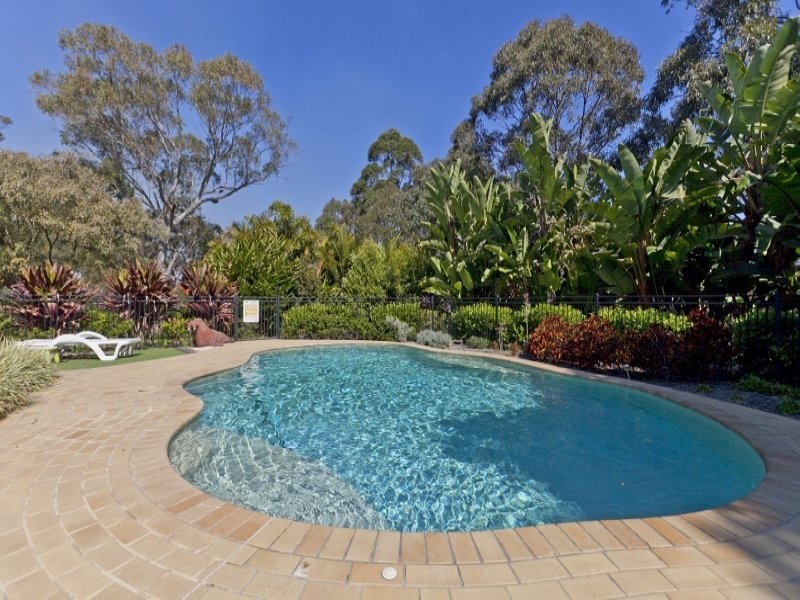 563 Redland Bay Road, Capalaba QLD 4157