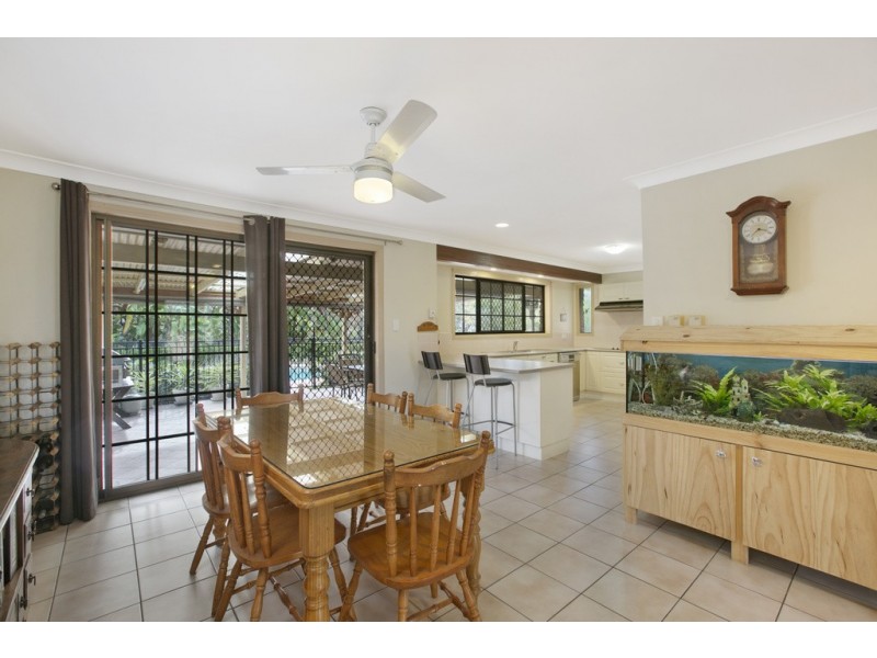 563 Redland Bay Road, Capalaba QLD 4157