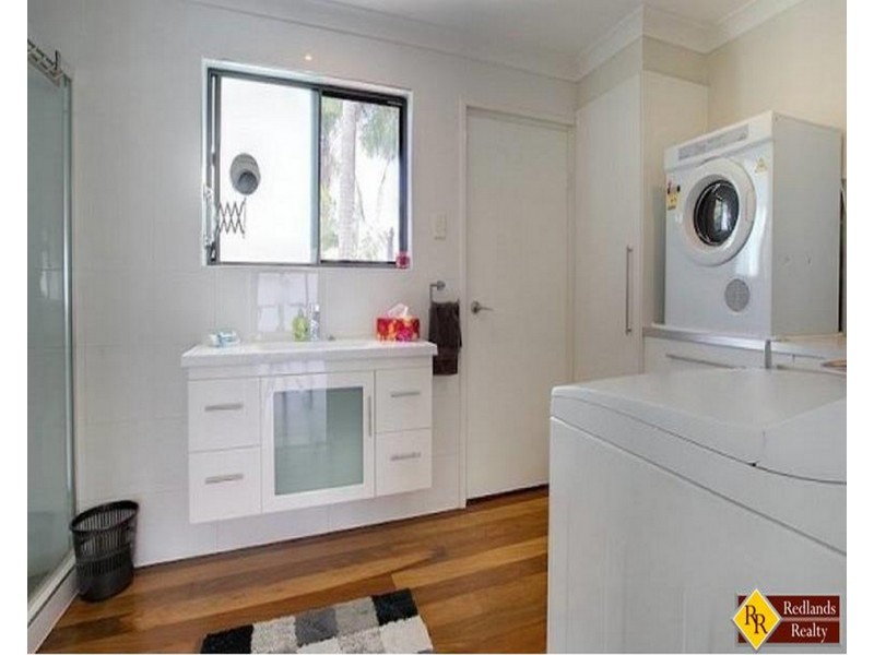 4 Parnka Street, Wellington Point QLD 4160