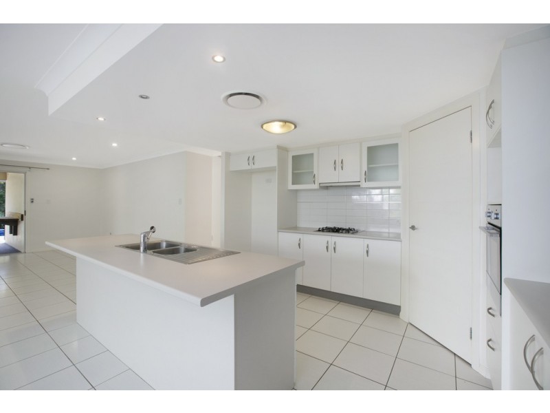 128 Beach Street, Cleveland QLD 4163