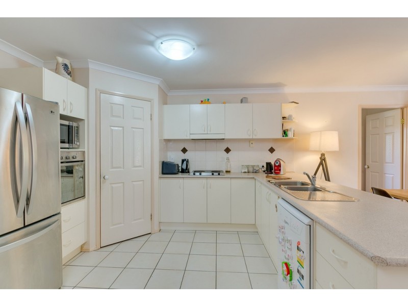 13 Elaine Place, Birkdale QLD 4159