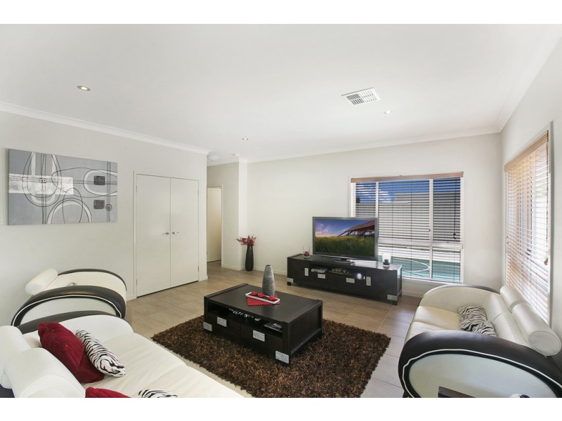 10 Bay Crest Place, Thornlands QLD 4164