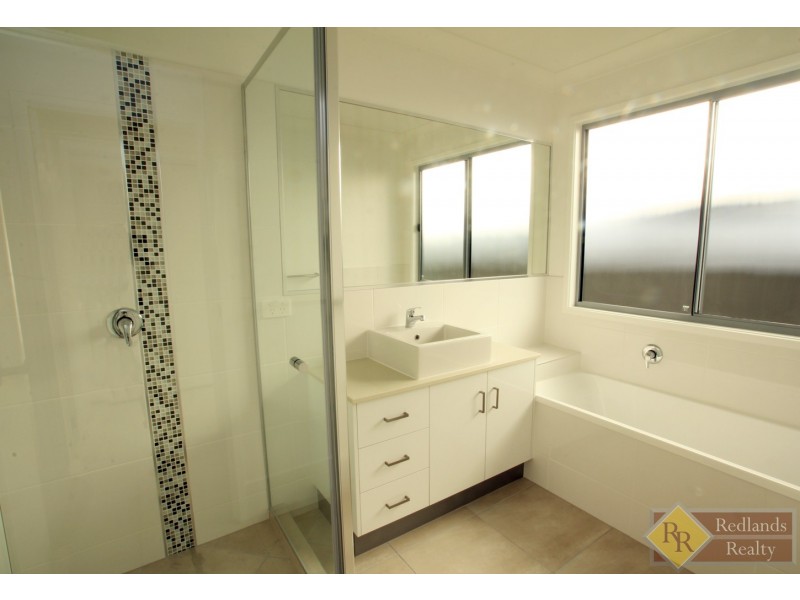 69 Ferry Road, Thorneside QLD 4158